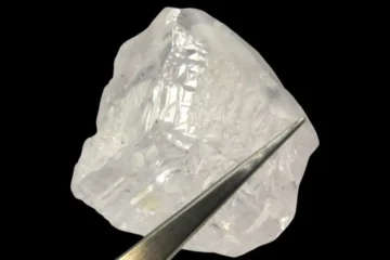 Lucapa видобула п’ятий найбільший алмаз в історії копальні Луло