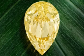 Жовтий діамант вагою 202 карата стане зіркою аукціону Christie’s